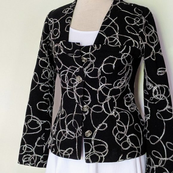 90s Vintage Wool-Blend Blazer - Picture 3 of 10